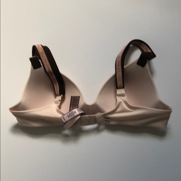NWT Victoria Secret wireless Bra 32A - Picture 3 of 3